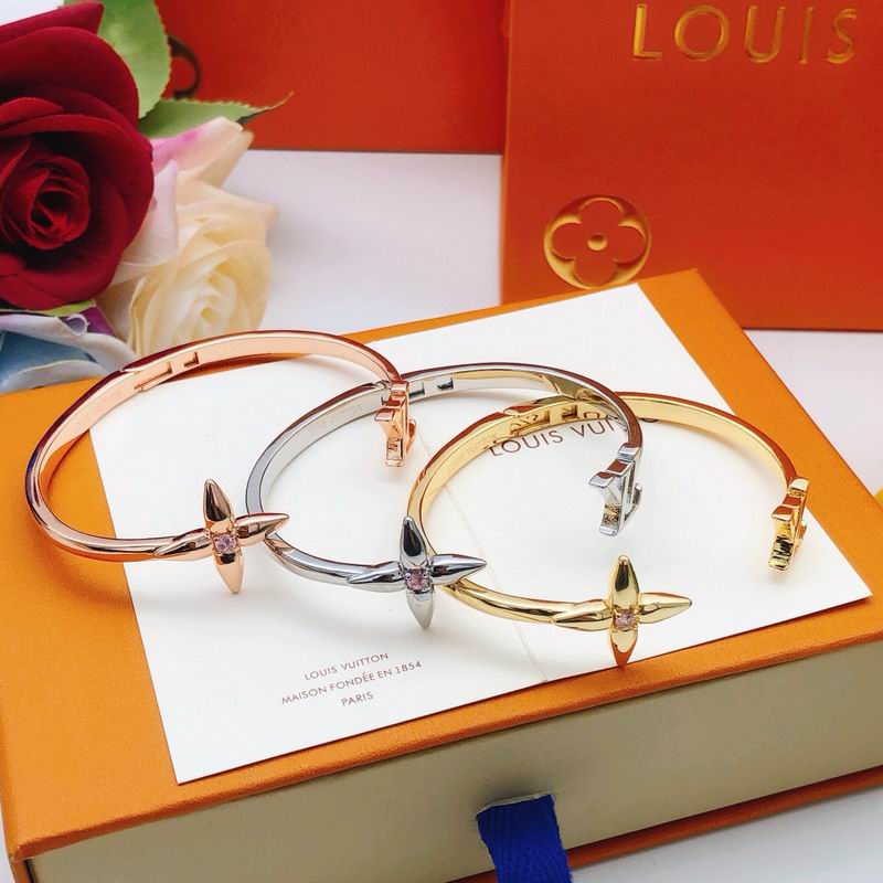 LV Bracelet 11yxx74
